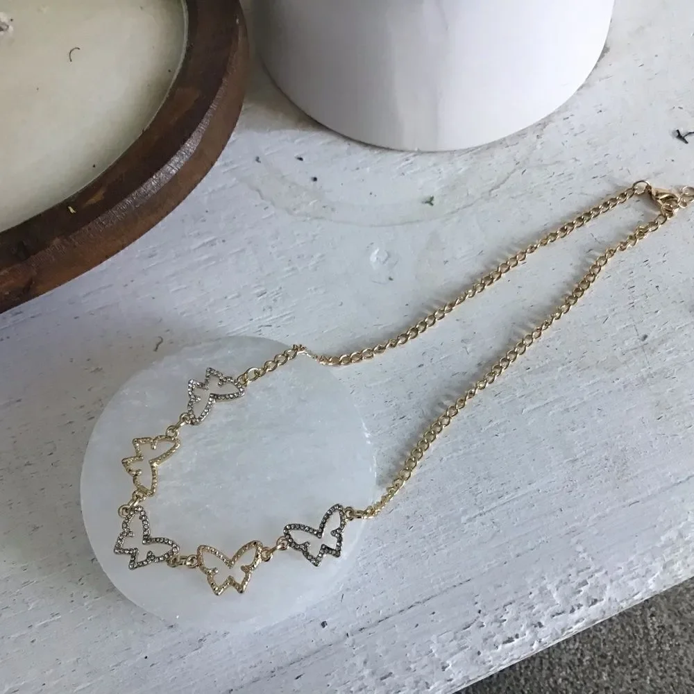 Swarovski Crystal Open Butterfly Necklace. - Picture 1 of 6